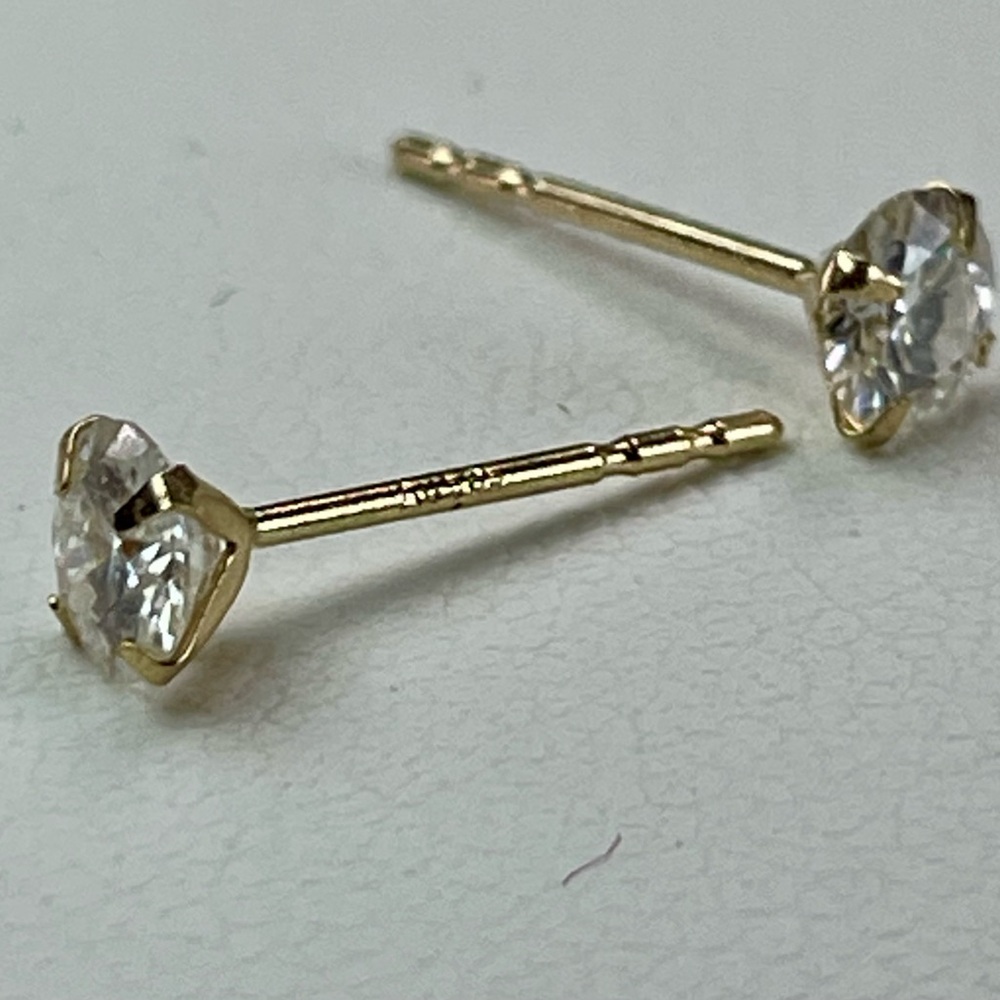 Certified Diamond studs earrings. 14KT Solid Yellow Gold .50ct Total - Picture 11 of 14